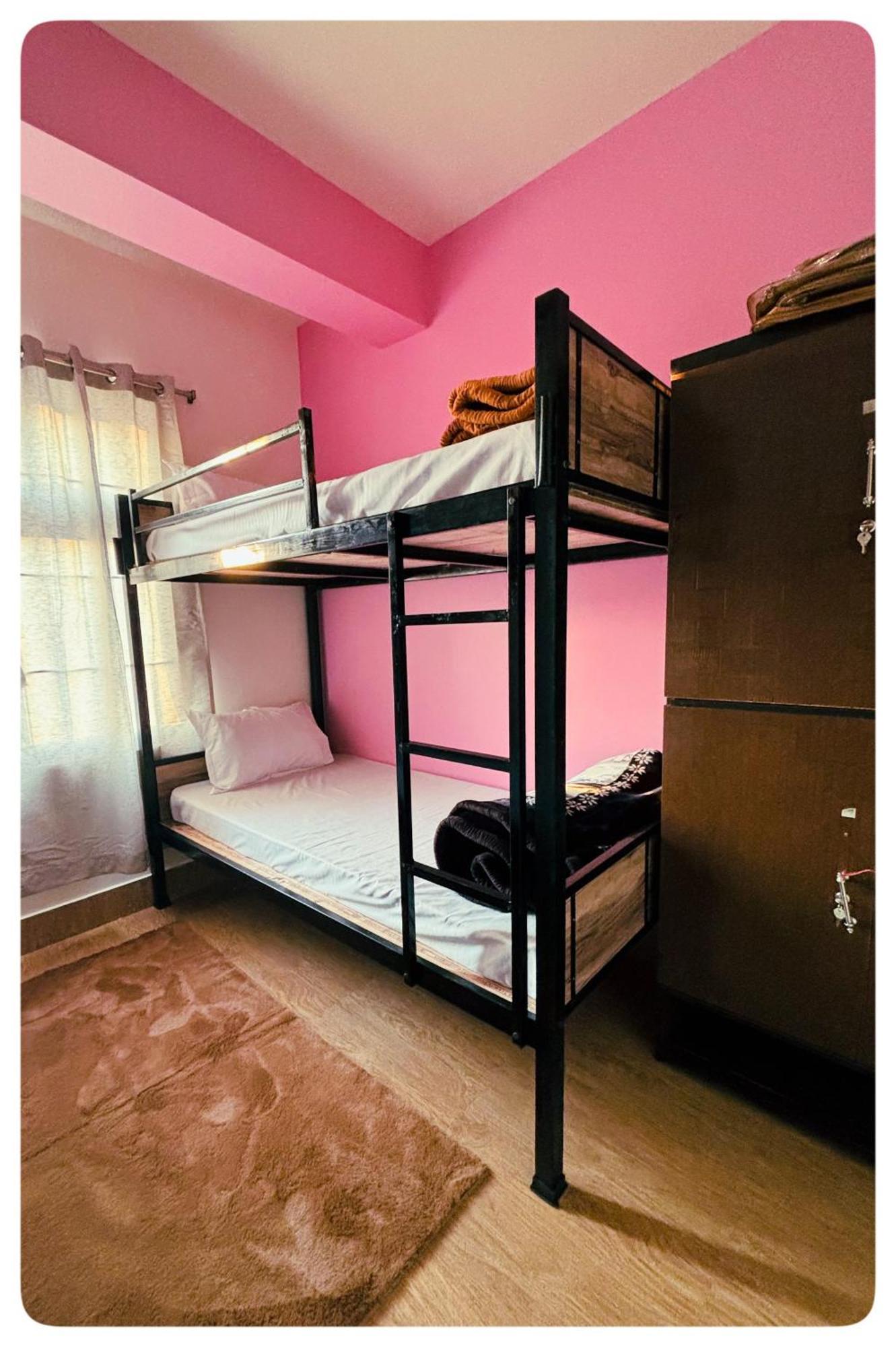 Stargaze Backpackers Shillong Hostel Exterior photo